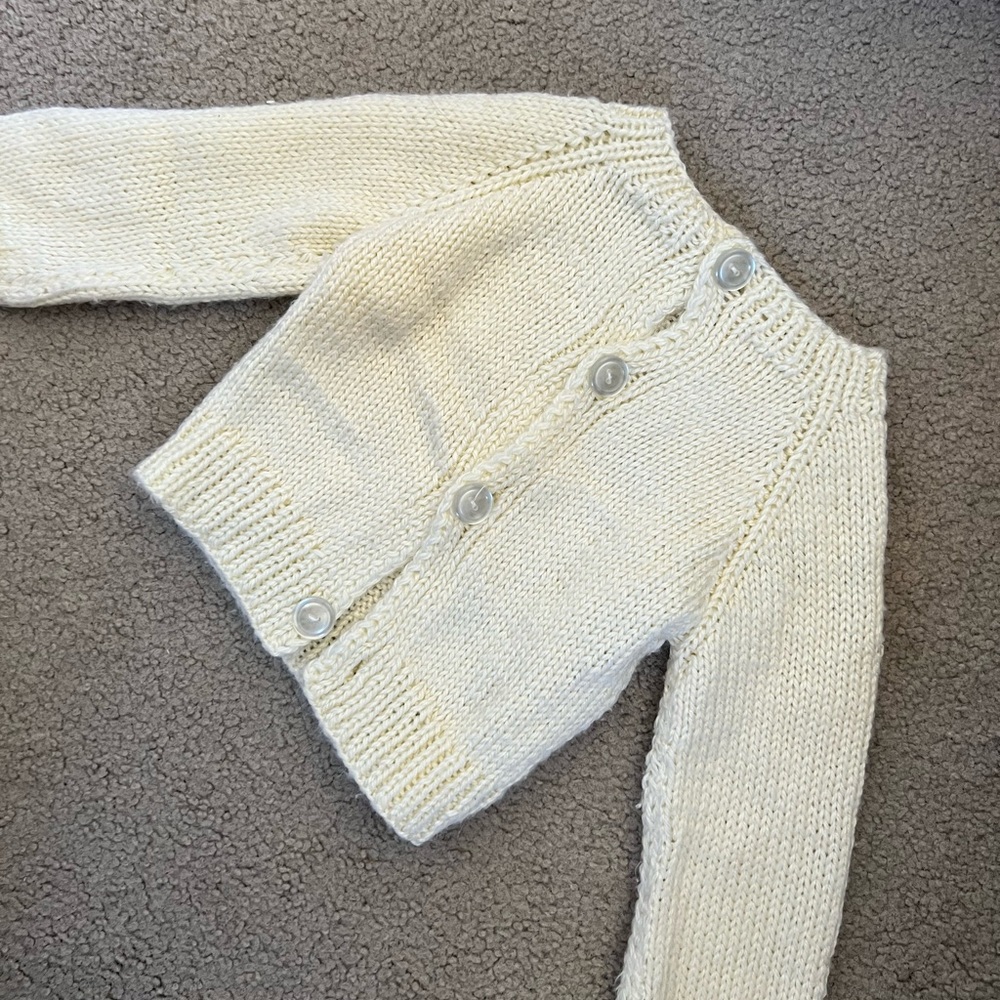 Handmade baby knitted sweater size 6–9M